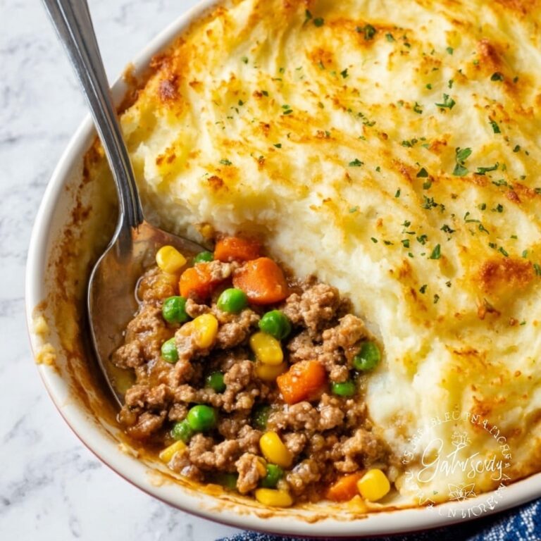 Classic Shepherd’s Pie with Beef and Mashed Potatoes Recipe