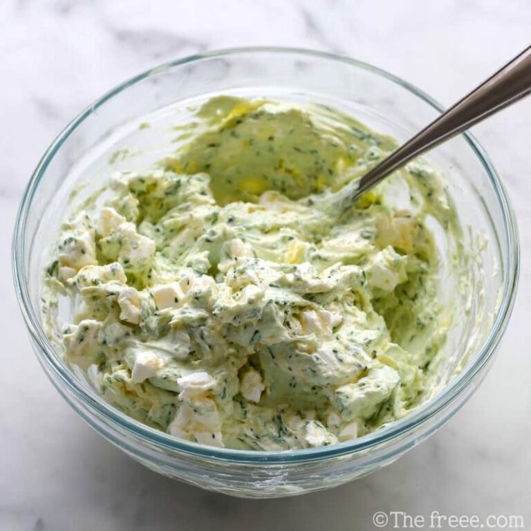 Egg Salad with Avocado and Fresh Herbs in 10 Minutes Recipe